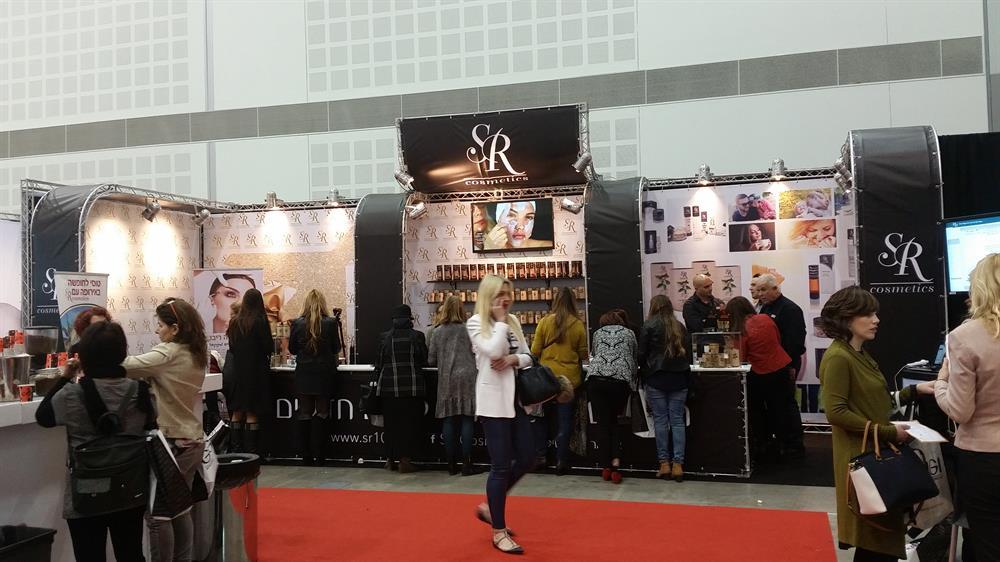 exhibition booth design SR COSMETICS